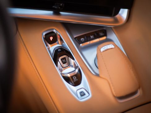 Used 2021 Chevrolet Corvette Stingray Premium Conv w/ Z51 Performance Package image 47