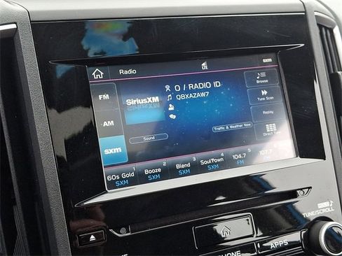 Used 2020 Subaru Impreza Premium image 3