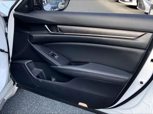 Used 2021 Honda Accord EX-L image 22