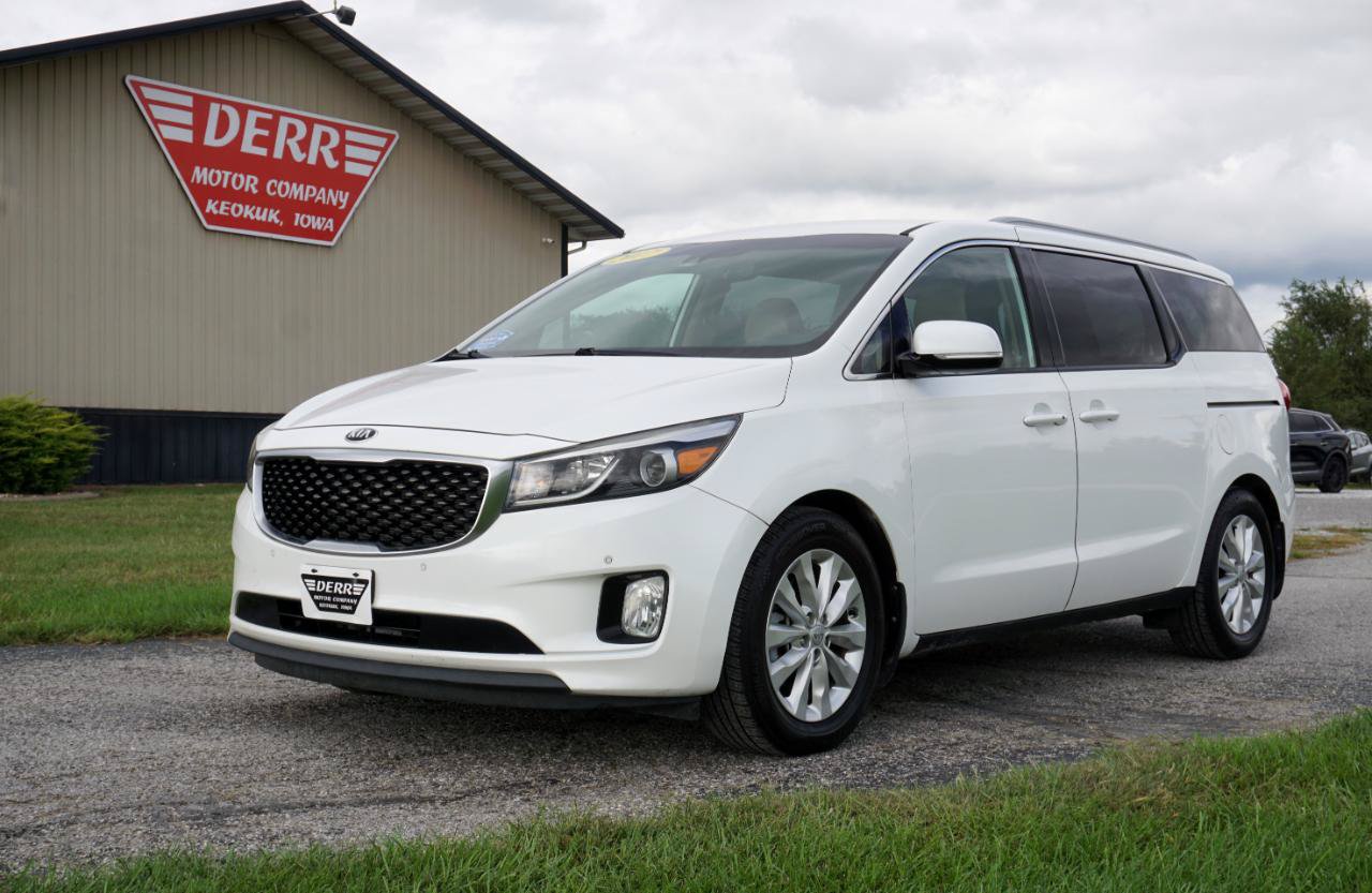 Used 2017 Kia Sedona EX FWD image 2