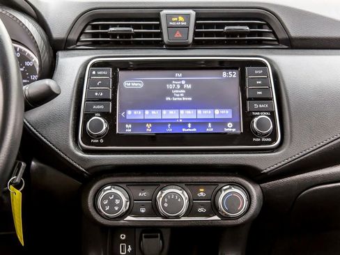 Used 2023 Nissan Versa S w/ Trunk Package image 25