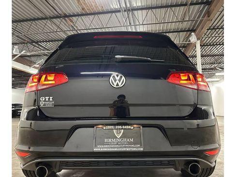Used 2016 Volkswagen GTI SE FWD image 14