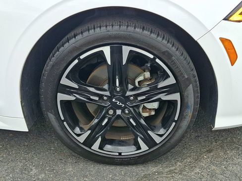 Used 2024 Kia K5 GT-Line w/ GT-Line Premium Package FWD image 11