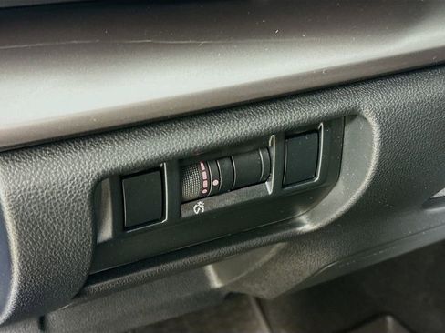 Used 2024 Subaru Impreza 2.0i Sport image 10