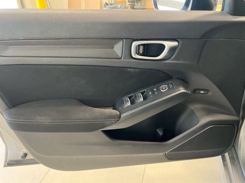 Used 2023 Honda Civic Sport image 12