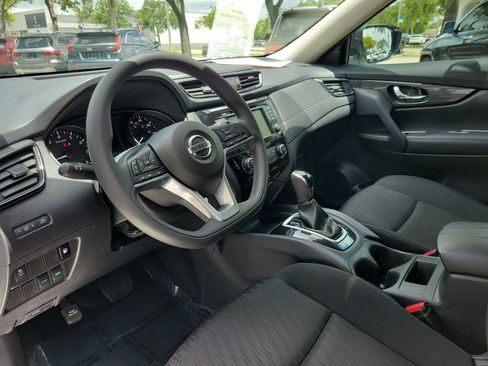 Used 2018 Nissan Rogue S FWD image 14