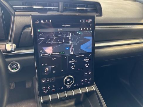 Used 2026 GMC Terrain Elevation w/ Elevation Premium Package FWD image 11