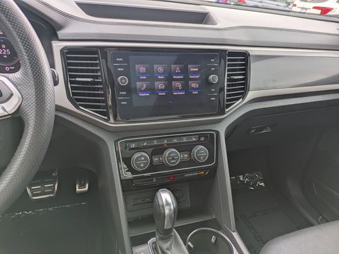 Used 2020 Volkswagen Atlas Cross Sport SEL Premium R-Line AWD/4WD image 28