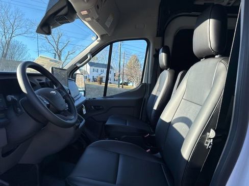 New 2026 Ford Transit 250 148 Medium Roof w/ Load Area Protection Package image 10