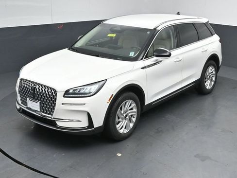 Used 2023 Lincoln Corsair AWD image 42