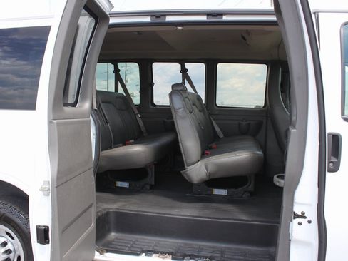 Used 2019 Chevrolet Express 2500 LS w/ Driver Convenience Package image 14