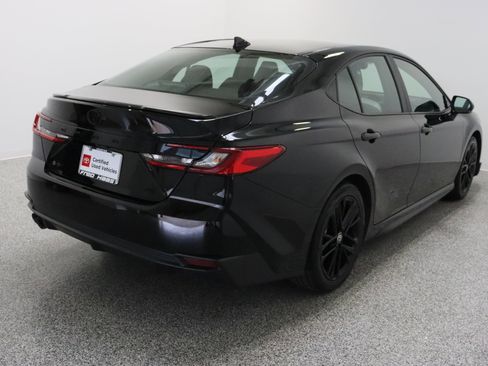 Certified 2025 Toyota Camry SE image 7