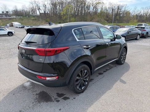 Used 2019 Kia Sportage EX w/ EX Sport Appearance Package image 9
