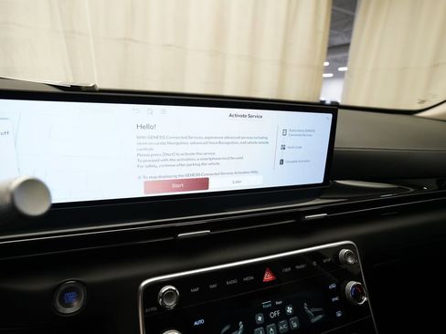 Used 2025 Genesis GV80 2.5T Standard image 6