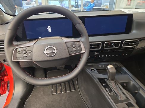 New 2026 Nissan Sentra SR w/ SR Premium Package image 9