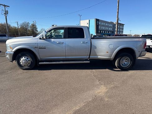 Used 2016 RAM 3500 Laramie image 4