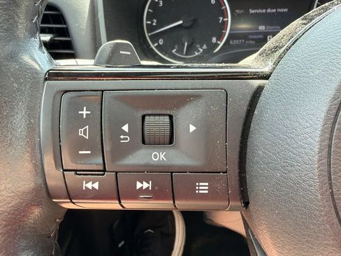 Used 2021 Nissan Rogue SL FWD image 23
