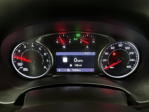 Used 2022 GMC Terrain SLT w/ Infotainment Package II FWD image 12