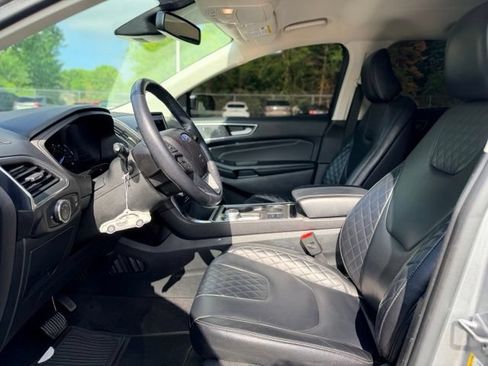 Used 2023 Ford Edge Titanium AWD/4WD image 7