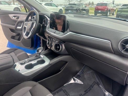Used 2024 Chevrolet Blazer LT image 34