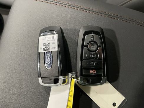 Used 2026 Ford Explorer Active w/ Active Comfort Package image 35