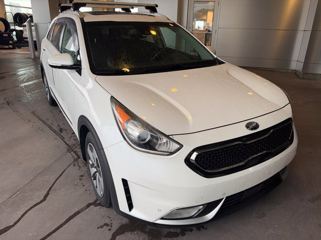 Used 2018 Kia Niro EX w/ EX Premium Package FWD image 11