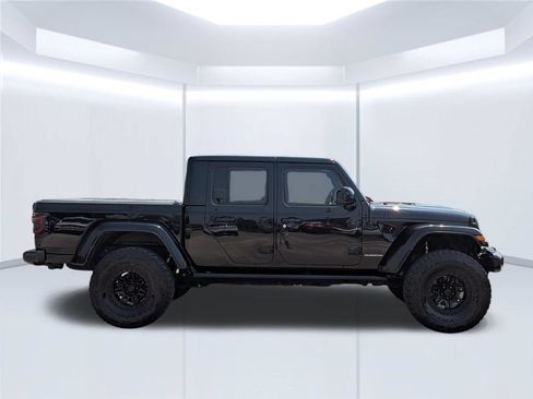Used 2021 Jeep Gladiator Overland AWD/4WD image 7