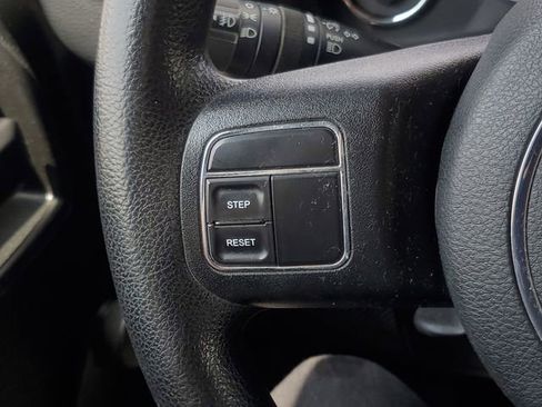 Used 2016 Jeep Wrangler Sport image 12