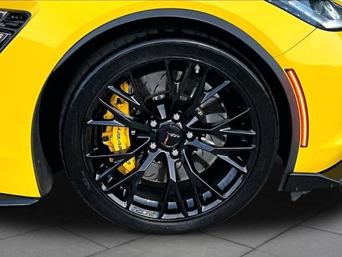 Used 2017 Chevrolet Corvette Z06 RWD image 11