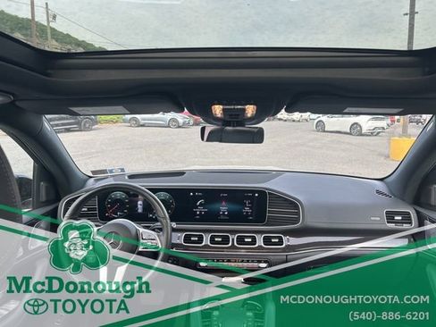 Used 2021 Mercedes-Benz GLE 350 4MATIC image 3