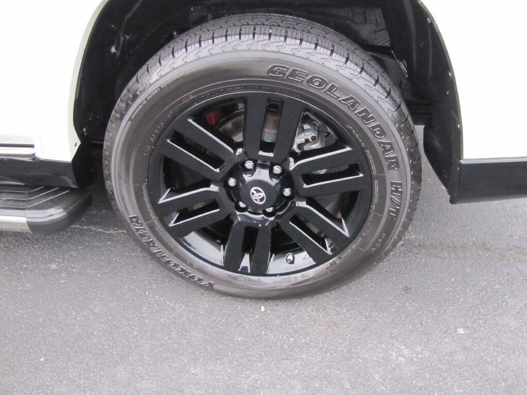 Used 2019 Toyota 4Runner Limited RWD image 32