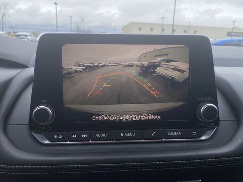 Certified 2024 Nissan Rogue SV image 8