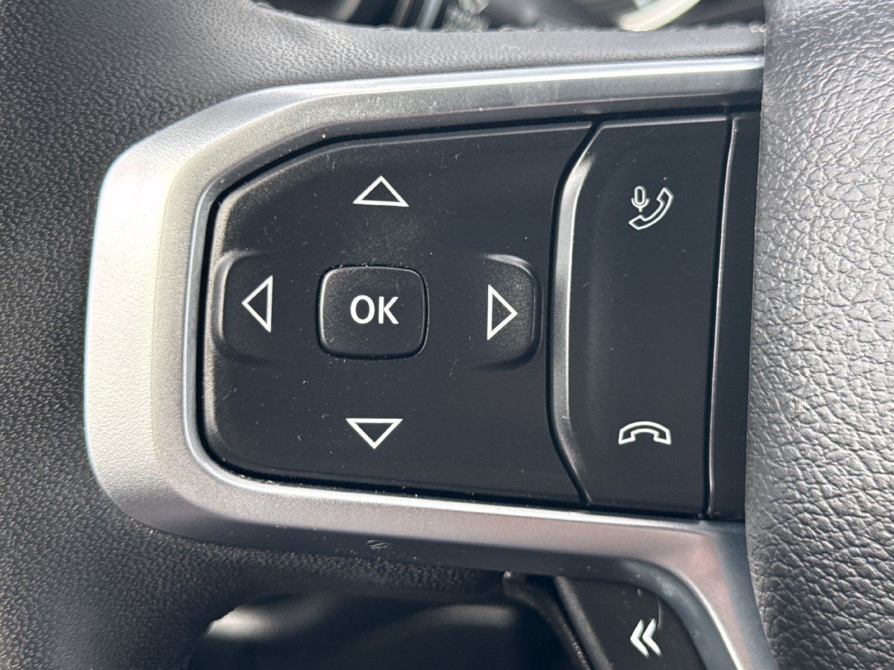 Used 2025 RAM 1500 Big Horn AWD/4WD image 28