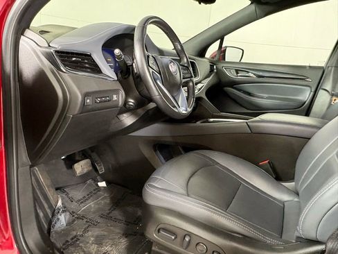 Used 2024 Buick Enclave Premium image 26