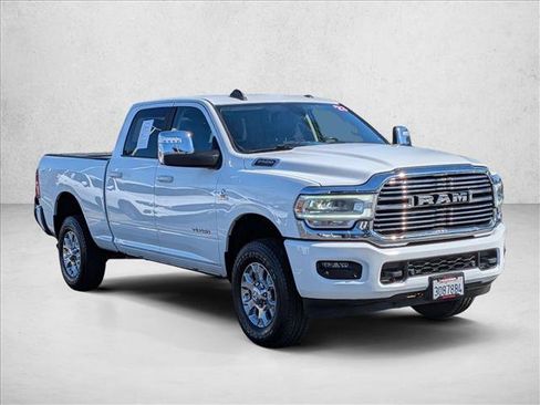 Used 2023 RAM 2500 Laramie AWD/4WD image 3
