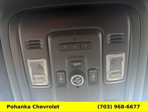 Used 2021 Chevrolet Tahoe Premier AWD/4WD image 18