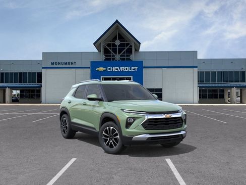 New 2026 Chevrolet TrailBlazer LT FWD image 1