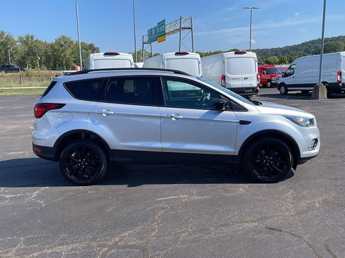 Used 2019 Ford Escape SE AWD/4WD image 6