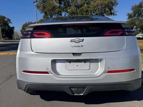Used 2015 Chevrolet Volt w/ Enhanced Safety Package 1 FWD image 12