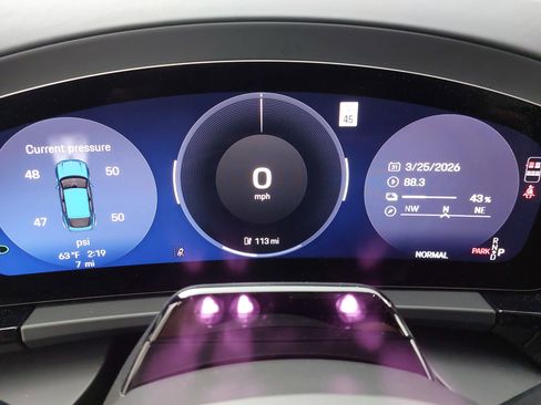 New 2026 Porsche Macan Electric RWD image 21
