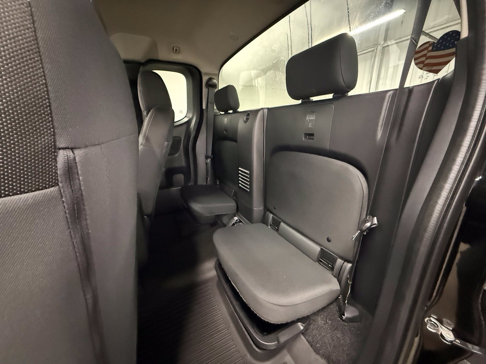 Used 2023 Nissan Frontier SV w/ Technology Package RWD image 17