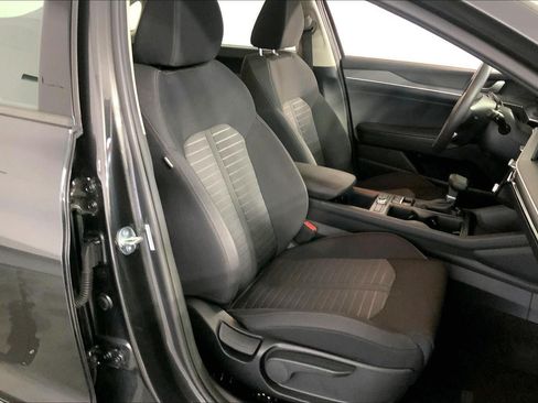 Used 2025 Kia K5 LXS FWD image 7