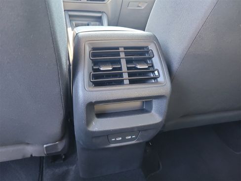 Used 2025 Volkswagen Tiguan S image 14