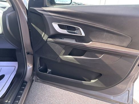 Used 2010 Chevrolet Equinox LT w/ Vehicle Interface Package image 10