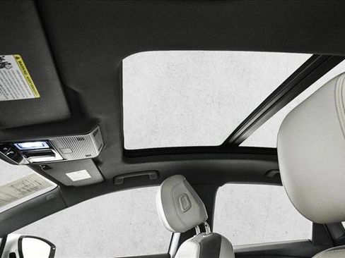 Certified 2023 Audi Q4 e-tron Prestige image 16