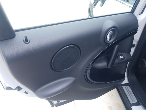 Used 2013 MINI Cooper Countryman S image 11