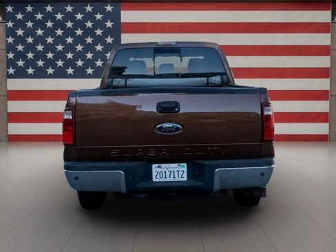 Used 2011 Ford F250 XLT w/ XLT Premium Pkg image 6