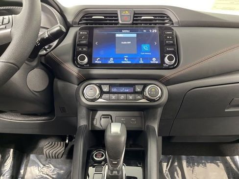 New 2025 Nissan Versa SR w/ Trunk Package image 24