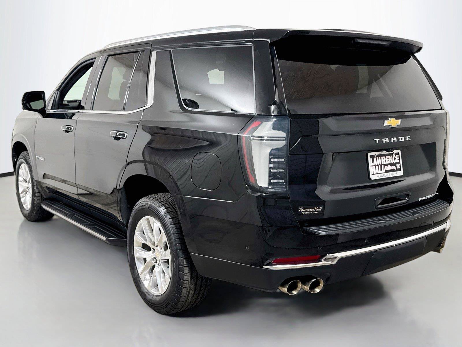 Certified 2025 Chevrolet Tahoe Premier AWD/4WD image 6