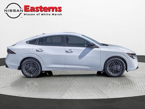 New 2026 Nissan Sentra SV w/ SV Convenience Package FWD image 5